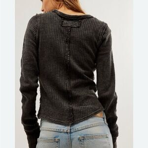 Free People We the Free Waffle Knit Top size small, New Without Tags